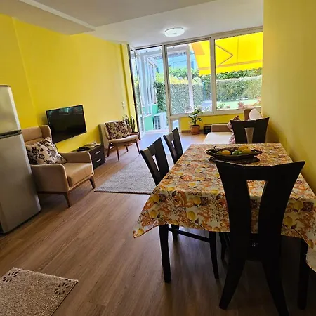 Molla Garden Apartment Golem (Tirana)