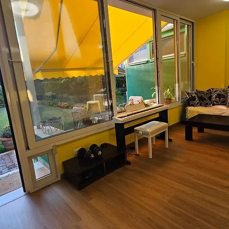 Apartment Molla Garden *