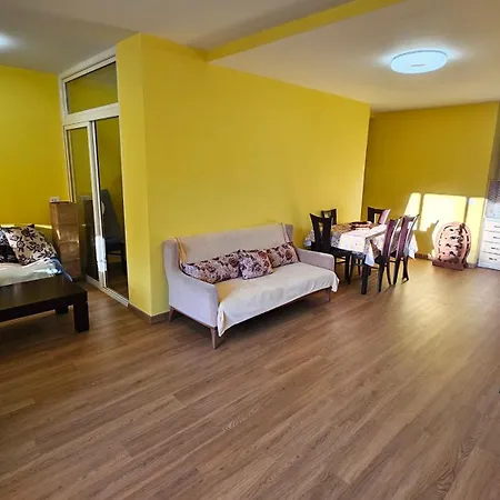 Molla Garden Apartment Golem (Tirana)