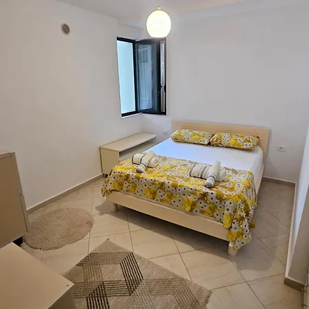 Apartment Molla Garden *